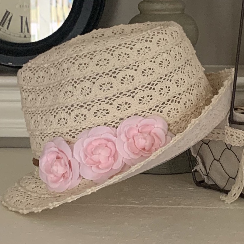 Woman’s Hat